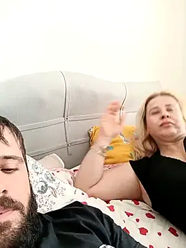 Snapshot of matbazell chatting on 10/01/25, 11:05 matbazell online show from 10/01/25, 11:05