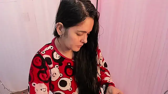 Snapshot of miss_alhy chatting on 12/13/24, 10:41 miss alhy online show from 12/13/24, 10:41