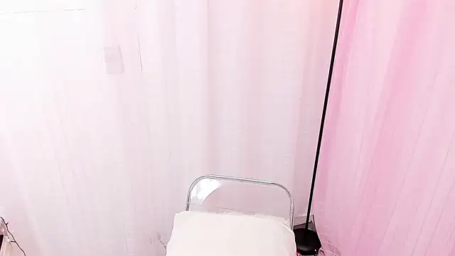 Snapshot of miss_alhy chatting on 12/17/24, 11:49 miss alhy online show from 12/17/24, 11:49