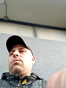 Snapshot of Hotarabicboy36y chatting on 02/08/25, 03:31 Hotarabicboy36y online show from 02/08/25, 03:31