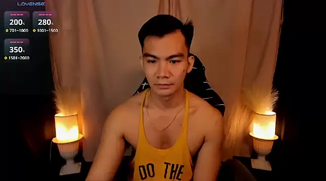 Snapshot of 000batman000 chatting on 02/05/25, 02:08 000batman000 online show from 02/05/25, 02:08