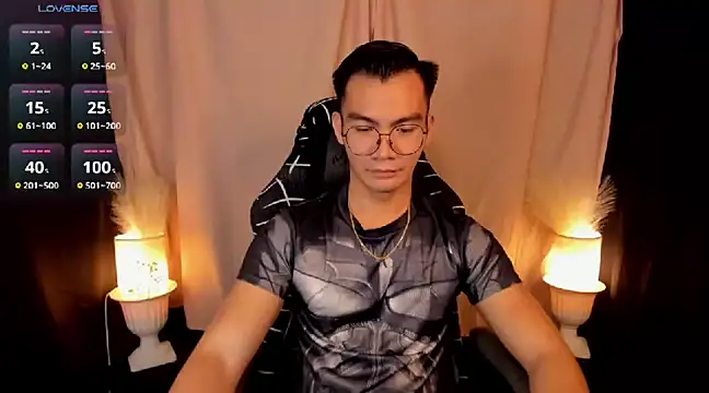 Snapshot of 000batman000 chatting on 02/06/25, 01:54 000batman000 online show from 02/06/25, 01:54