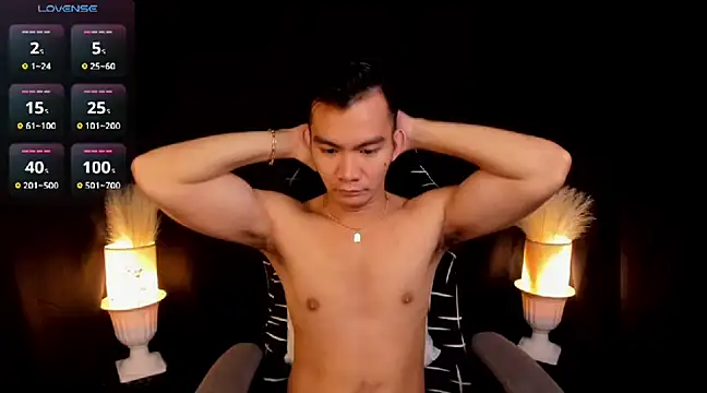 Snapshot of 000batman000 chatting on 02/25/25, 10:47 000batman000 online show from 02/25/25, 10:47