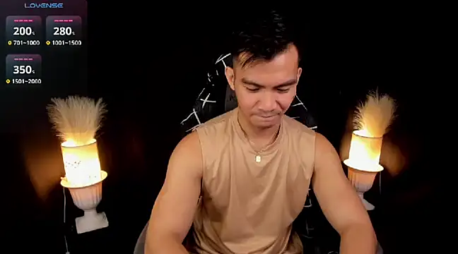 Snapshot of 000batman000 chatting on 03/11/25, 12:50 000batman000 online show from 03/11/25, 12:50