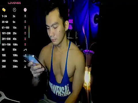 Snapshot of 000batman000 chatting on 02/21/26, 03:02 000batman000 online show from 02/21/26, 03:02