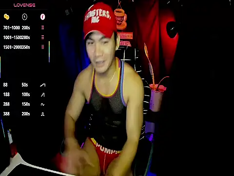 Snapshot of 000batman000 chatting on 03/02/26, 06:25 000batman000 online show from 03/02/26, 06:25