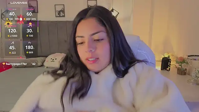 Snapshot of Catalinaa_martinez chatting on 11/09/25, 10:24 Catalinaa martinez online show from 11/09/25, 10:24