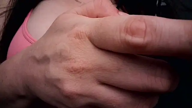 AnnyelinnaLove online show from 06/29/26, 10:15