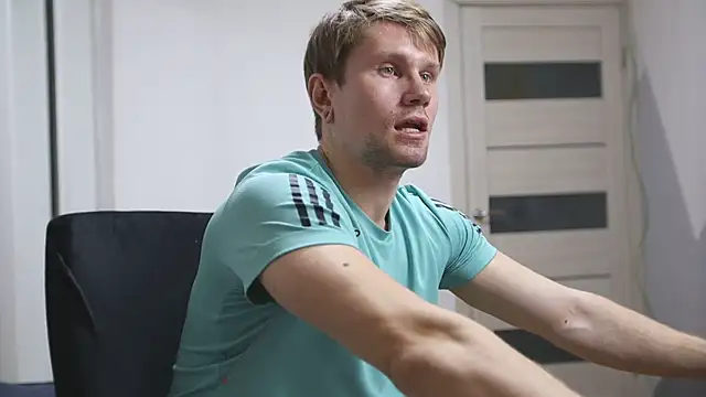 Snapshot of kevin-park chatting on 12/17/25, 09:04 kevin-park online show from 12/17/25, 09:04