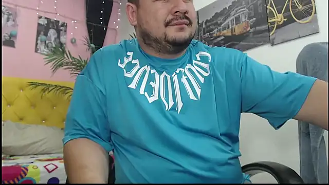 Snapshot of oso_dirty_ chatting on 12/27/24, 05:48 oso dirty  online show from 12/27/24, 05:48