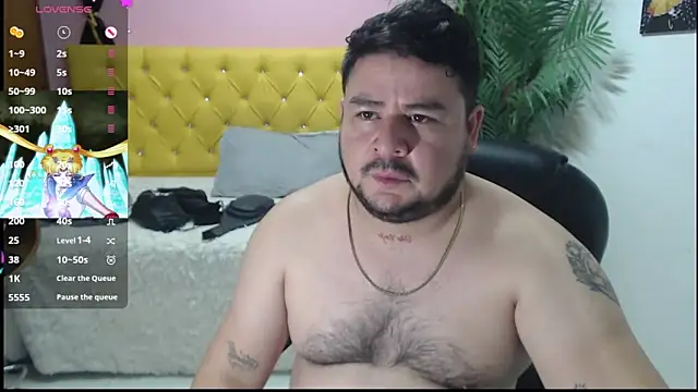 Snapshot of oso_dirty_ chatting on 01/11/25, 05:29 oso dirty  online show from 01/11/25, 05:29