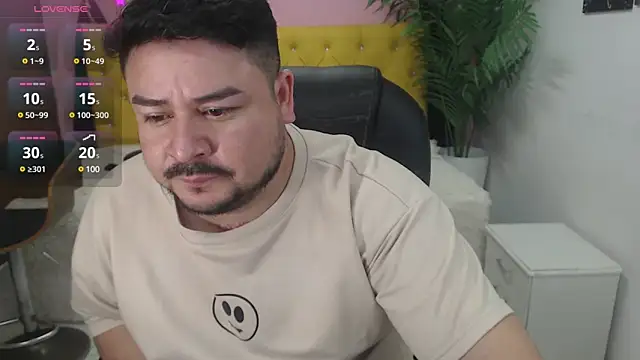 Snapshot of oso_dirty_ chatting on 02/27/25, 05:26 oso dirty  online show from 02/27/25, 05:26