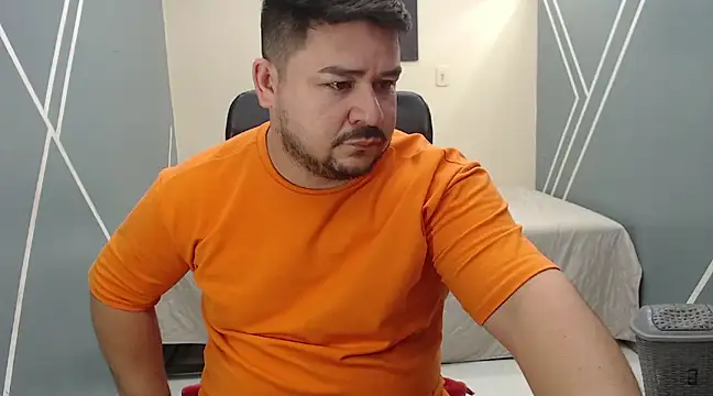 Snapshot of oso_dirty_ chatting on 02/28/25, 05:37 oso dirty  online show from 02/28/25, 05:37