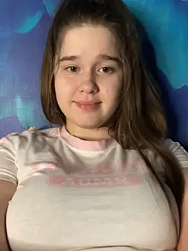 Snapshot of HornyGirlH chatting on 12/20/24, 08:45 HornyGirlH online show from 12/20/24, 08:45