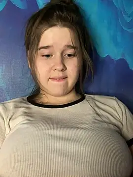 Snapshot of HornyGirlH chatting on 12/28/24, 01:29 HornyGirlH online show from 12/28/24, 01:29