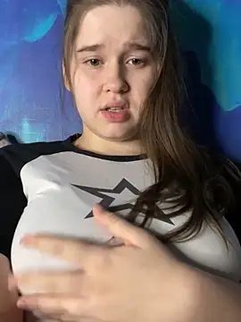 Snapshot of HornyGirlH chatting on 01/04/25, 12:37 HornyGirlH online show from 01/04/25, 12:37