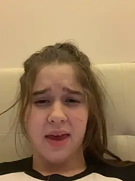 Snapshot of HornyGirlH chatting on 01/25/25, 05:07 HornyGirlH online show from 01/25/25, 05:07