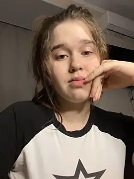 Snapshot of HornyGirlH chatting on 01/31/25, 03:30 HornyGirlH online show from 01/31/25, 03:30