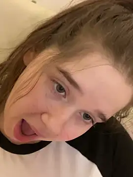 Snapshot of HornyGirlH chatting on 02/03/25, 02:36 HornyGirlH online show from 02/03/25, 02:36