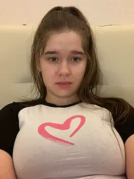 Snapshot of HornyGirlH chatting on 03/12/25, 10:39 HornyGirlH online show from 03/12/25, 10:39