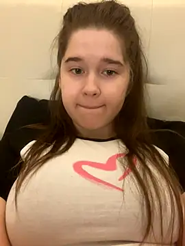 Snapshot of HornyGirlH chatting on 09/14/25, 12:10 HornyGirlH online show from 09/14/25, 12:10