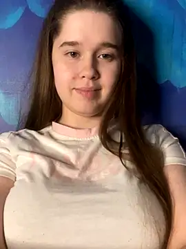 Snapshot of HornyGirlH chatting on 10/13/25, 11:05 HornyGirlH online show from 10/13/25, 11:05