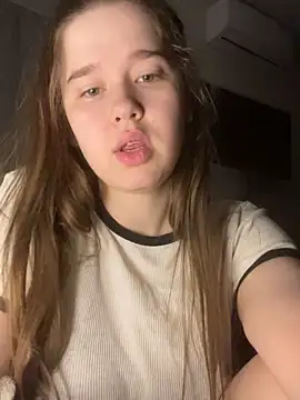 Snapshot of HornyGirlH chatting on 11/02/25, 02:25 HornyGirlH online show from 11/02/25, 02:25