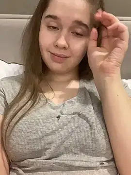 Snapshot of HornyGirlH chatting on 11/29/25, 02:36 HornyGirlH online show from 11/29/25, 02:36