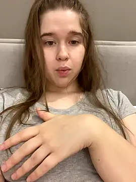 Snapshot of HornyGirlH chatting on 11/30/25, 02:26 HornyGirlH online show from 11/30/25, 02:26