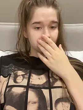 Snapshot of HornyGirlH chatting on 12/01/25, 02:38 HornyGirlH online show from 12/01/25, 02:38