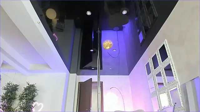 LisaAkira online show from 11/13/25, 07:29