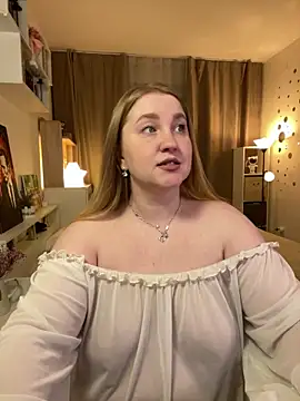 Snapshot of ollydoll92 chatting on 03/16/25, 06:44 ollydoll92 online show from 03/16/25, 06:44