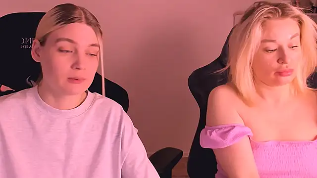 hotblonds online show from 01/01/25, 01:37