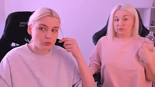 hotblonds online show from 02/04/25, 11:16