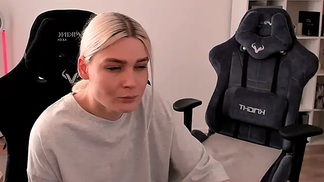 hotblonds online show from 02/23/25, 01:21