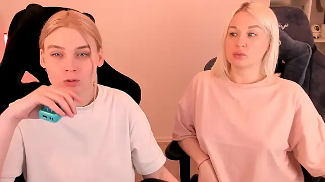 hotblonds online show from 03/06/25, 03:45