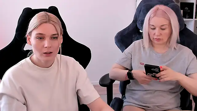 hotblonds online show from 03/15/25, 10:03