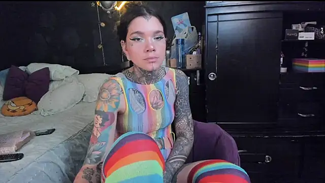 Snapshot of Lilmarieee chatting on 09/24/25, 08:23 Lilmarieee online show from 09/24/25, 08:23