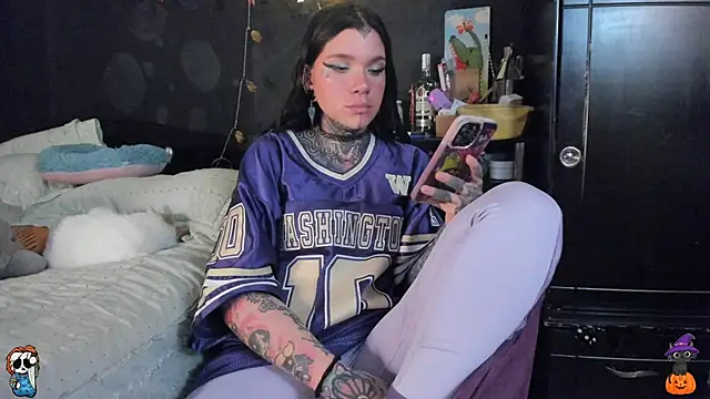 Lilmarieee online show from 10/29/25, 10:44