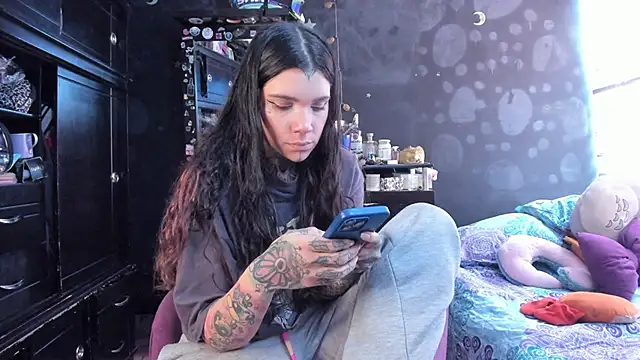 Lilmarieee online show from 12/22/25, 02:25