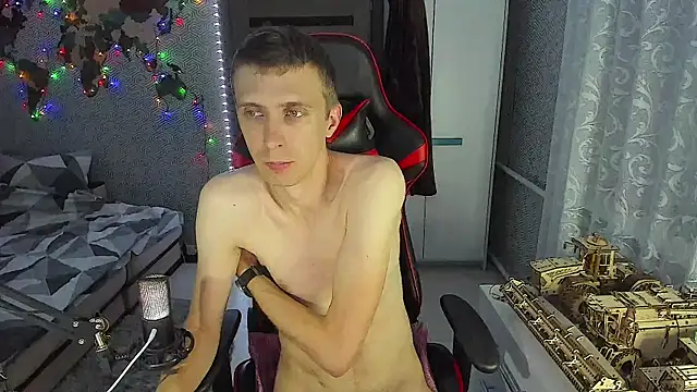 alex13ho online show from 10/12/25, 05:01