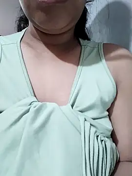 xxyourfantasyxx online show from 12/04/25, 10:07