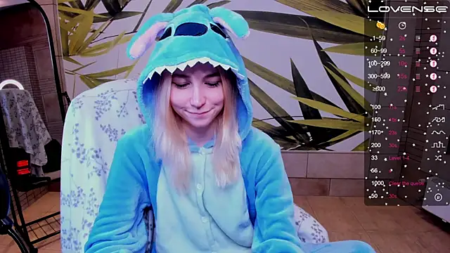 fleximona online show from 10/19/25, 08:37