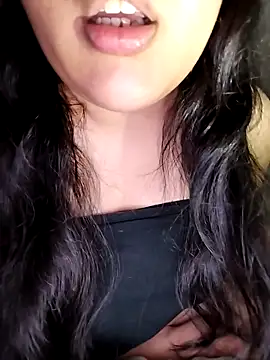 Annerae online show from 04/13/26, 03:28