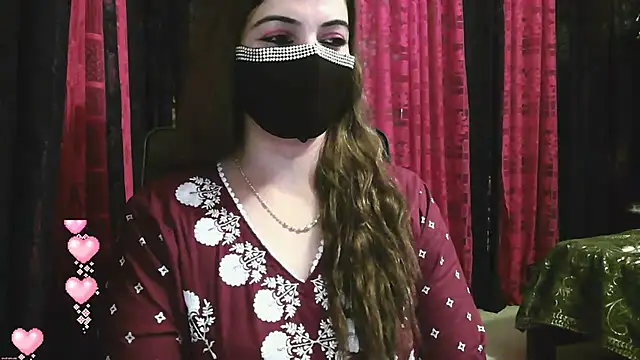 Snapshot of Cute_Sonii chatting on 12/27/24, 01:39 Cute Sonii online show from 12/27/24, 01:39