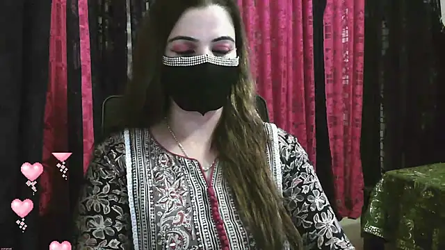 Snapshot of Cute_Sonii chatting on 01/08/25, 02:35 Cute Sonii online show from 01/08/25, 02:35