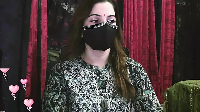 Snapshot of Cute_Sonii chatting on 10/13/25, 10:26 Cute Sonii online show from 10/13/25, 10:26