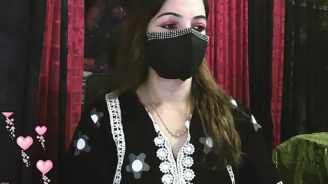 Snapshot of Cute_Sonii chatting on 10/18/25, 12:06 Cute Sonii online show from 10/18/25, 12:06