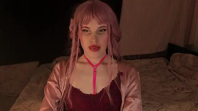 EffieMinki online show from 12/18/24, 10:46