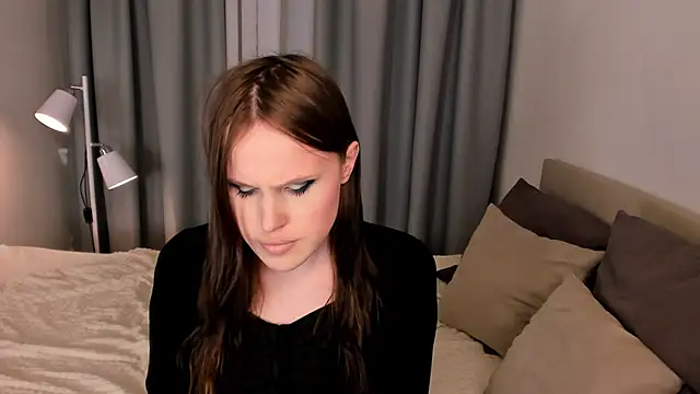 EffieMinki online show from 04/09/26, 09:09